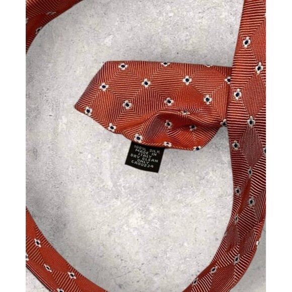 HUDSON ROOM Silk Tie ITALY XL Salmon Geometric Floral W:3" EUC - Picture 3 of 5